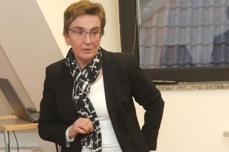 PREDSTAVITEV KNJIGE PREČUDOVITO CERKNIŠKO JEZERO G. STEINBERGA 02 FOTO LJUBO VUKELIČ